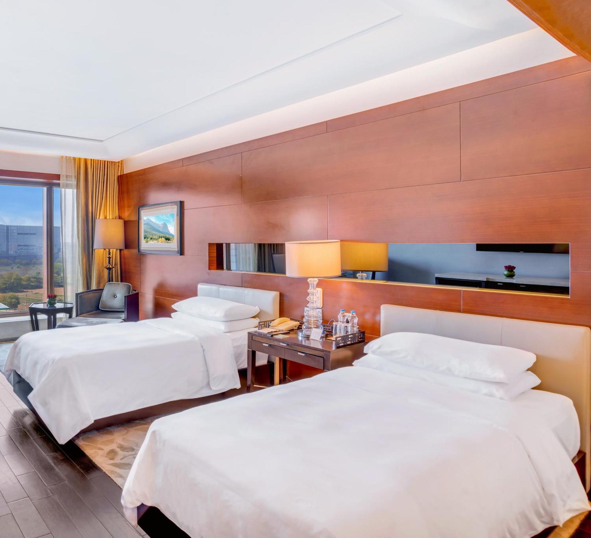 The Leela Ambience Gurugram Hotel & Residences - The Luxury Urban Sanctuary Γκουργκάον Εξωτερικό φωτογραφία Deluxe Room
